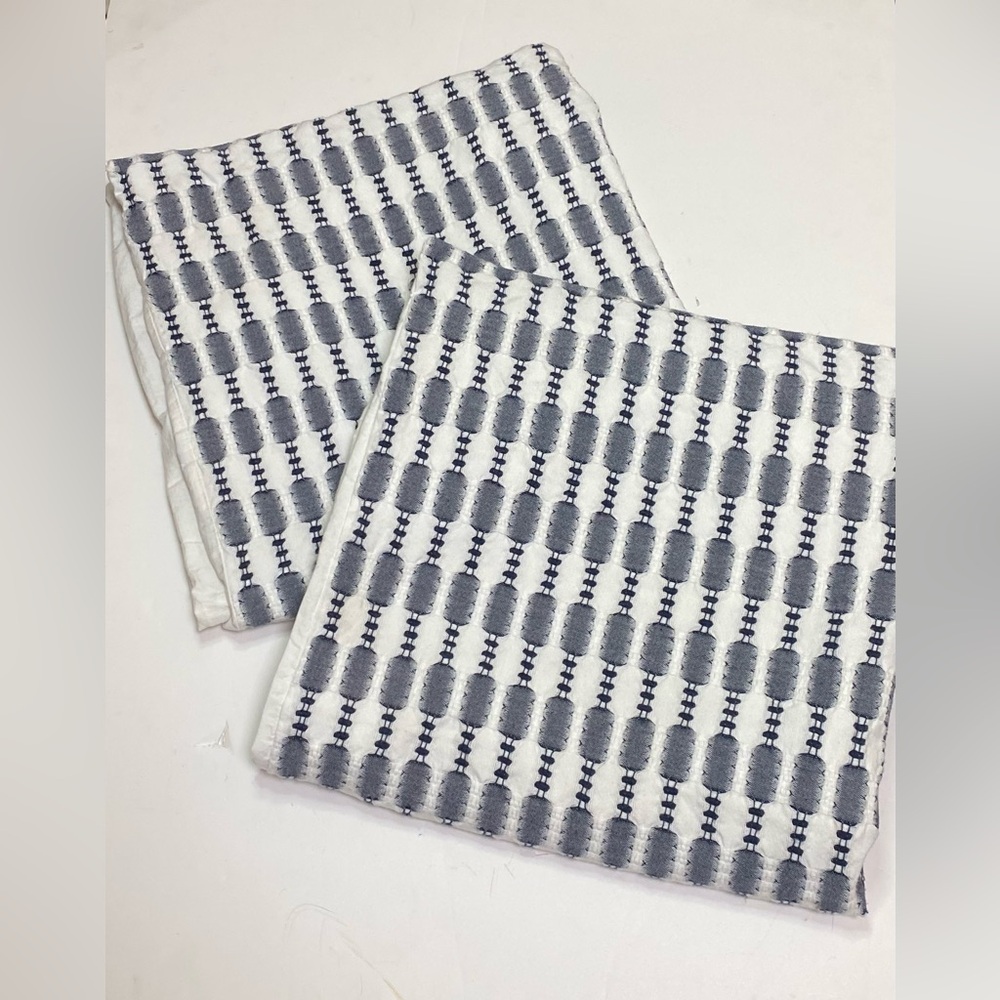 West Elm Black & White Texture Graphic Geometric Standard Pillow Shams Set of 2